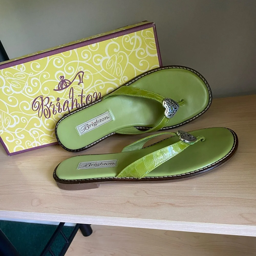 Brighton Green Apple patent croc size 7M never worn - Picture 2 of 3